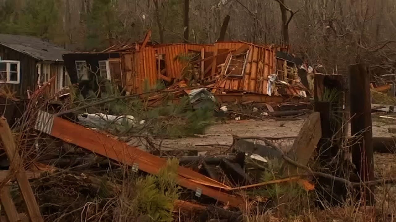 3 dead, 10 injured in wake of N. Carolina tornado