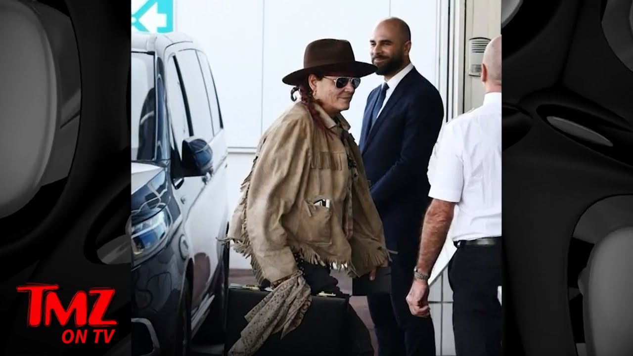 Johnny Depp is All Smiles Boarding Private Jet in Paris | TMZ TV