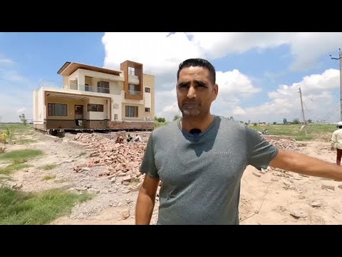 Indian farmer moves entire house due to new highway