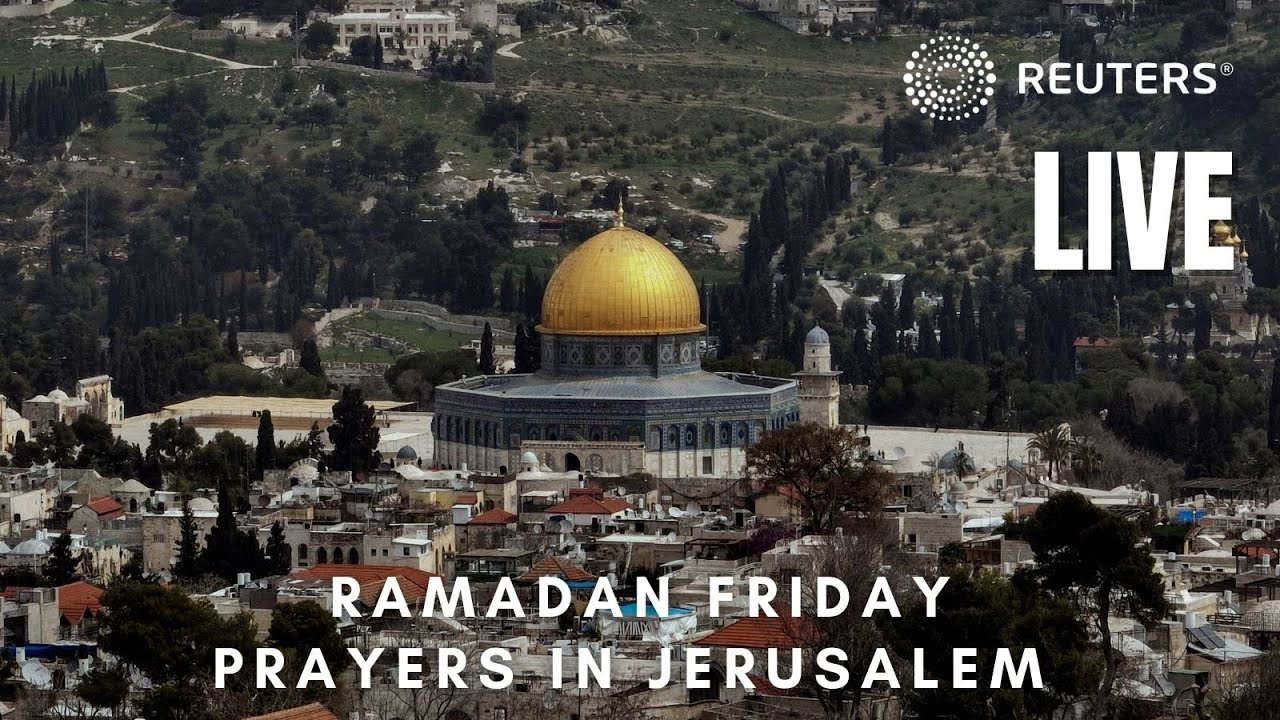 LIVE: Worshippers attend second Ramadan Friday prayers in Jerusalem