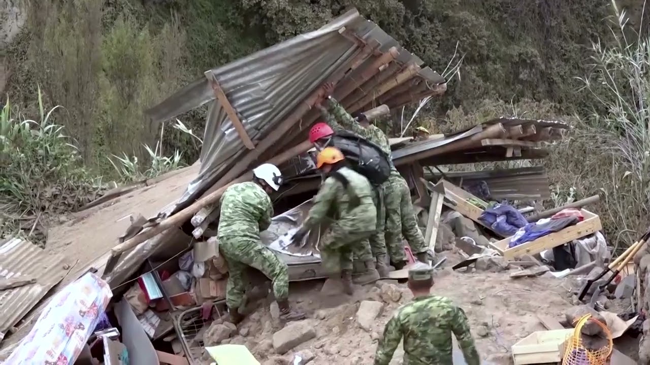 Ecuadorians mourn landslide victims, death toll rises